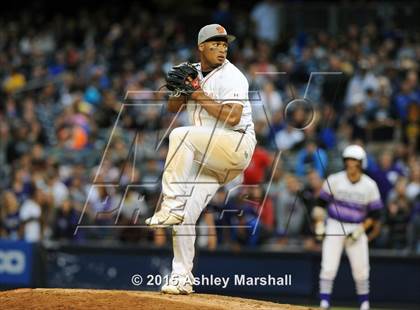 Thumbnail 2 in George Washington vs. Tottenville (PSAL Class AAA Final) photogallery.