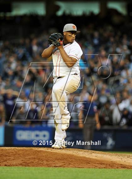 Thumbnail 2 in George Washington vs. Tottenville (PSAL Class AAA Final) photogallery.