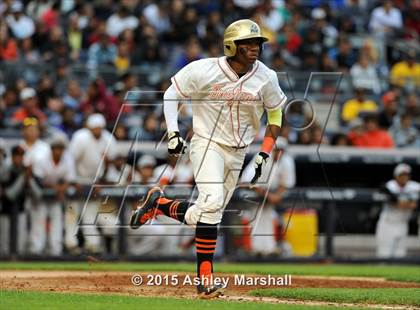 Thumbnail 2 in George Washington vs. Tottenville (PSAL Class AAA Final) photogallery.