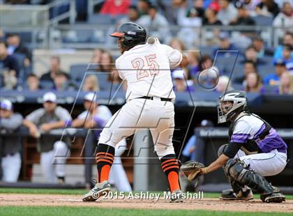 Thumbnail 3 in George Washington vs. Tottenville (PSAL Class AAA Final) photogallery.