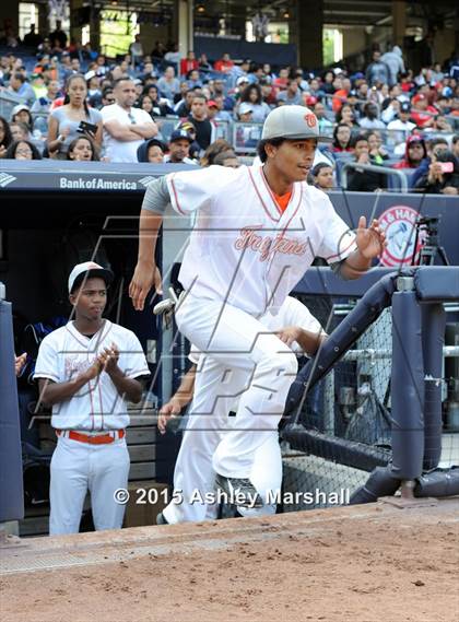 Thumbnail 1 in George Washington vs. Tottenville (PSAL Class AAA Final) photogallery.
