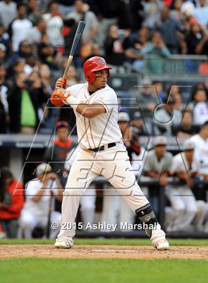 Thumbnail 3 in George Washington vs. Tottenville (PSAL Class AAA Final) photogallery.