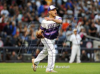 Thumbnail 2 in George Washington vs. Tottenville (PSAL Class AAA Final) photogallery.