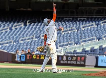 Thumbnail 3 in George Washington vs. Tottenville (PSAL Class AAA Final) photogallery.