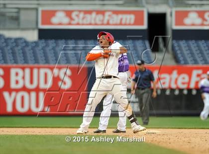 Thumbnail 3 in George Washington vs. Tottenville (PSAL Class AAA Final) photogallery.