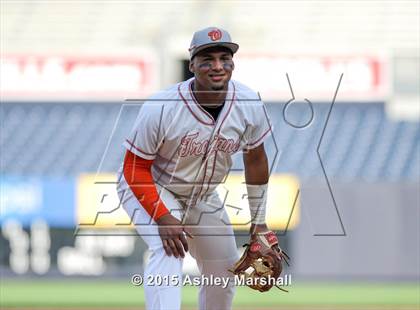 Thumbnail 3 in George Washington vs. Tottenville (PSAL Class AAA Final) photogallery.