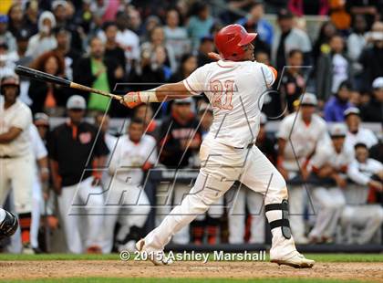 Thumbnail 2 in George Washington vs. Tottenville (PSAL Class AAA Final) photogallery.