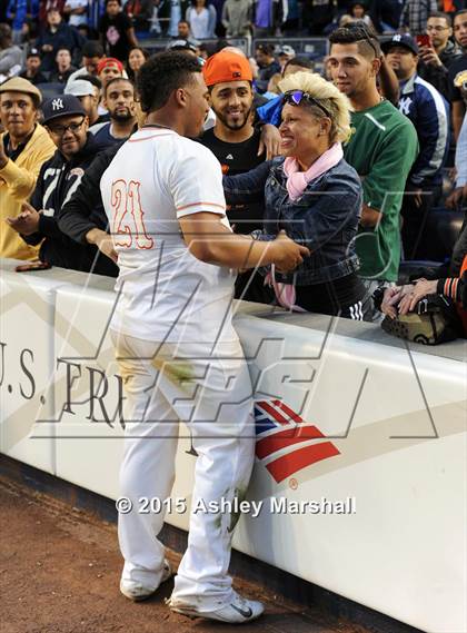 Thumbnail 1 in George Washington vs. Tottenville (PSAL Class AAA Final) photogallery.