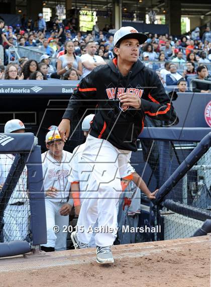 Thumbnail 2 in George Washington vs. Tottenville (PSAL Class AAA Final) photogallery.