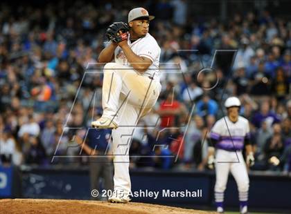 Thumbnail 3 in George Washington vs. Tottenville (PSAL Class AAA Final) photogallery.