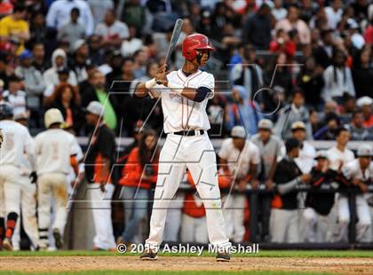 Thumbnail 2 in George Washington vs. Tottenville (PSAL Class AAA Final) photogallery.