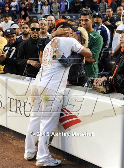 Thumbnail 2 in George Washington vs. Tottenville (PSAL Class AAA Final) photogallery.