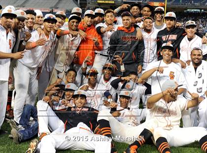 Thumbnail 2 in George Washington vs. Tottenville (PSAL Class AAA Final) photogallery.