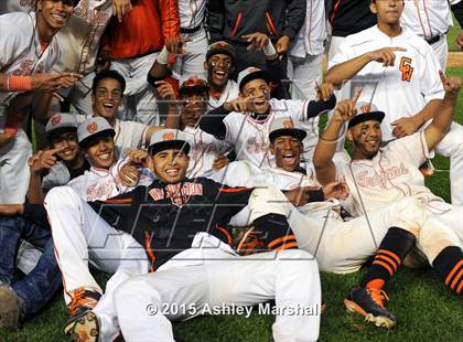 Thumbnail 3 in George Washington vs. Tottenville (PSAL Class AAA Final) photogallery.