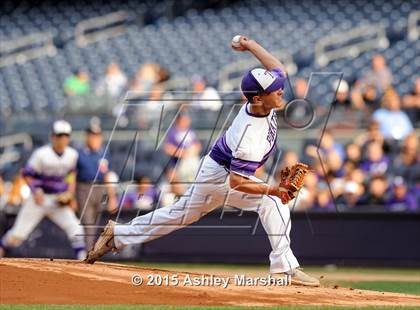 Thumbnail 3 in George Washington vs. Tottenville (PSAL Class AAA Final) photogallery.