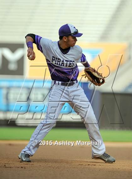 Thumbnail 1 in George Washington vs. Tottenville (PSAL Class AAA Final) photogallery.