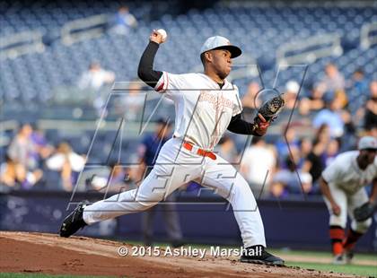 Thumbnail 3 in George Washington vs. Tottenville (PSAL Class AAA Final) photogallery.