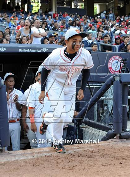 Thumbnail 1 in George Washington vs. Tottenville (PSAL Class AAA Final) photogallery.