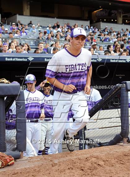 Thumbnail 2 in George Washington vs. Tottenville (PSAL Class AAA Final) photogallery.