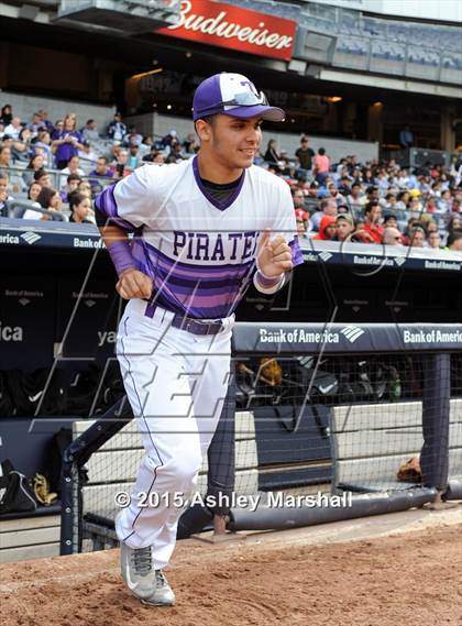 Thumbnail 3 in George Washington vs. Tottenville (PSAL Class AAA Final) photogallery.