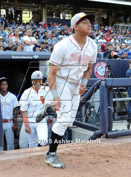 Thumbnail 3 in George Washington vs. Tottenville (PSAL Class AAA Final) photogallery.