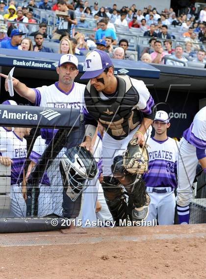 Thumbnail 3 in George Washington vs. Tottenville (PSAL Class AAA Final) photogallery.