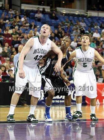 Thumbnail 1 in De La Salle vs. Newark Memorial (CIF NorCal D1 Final) photogallery.