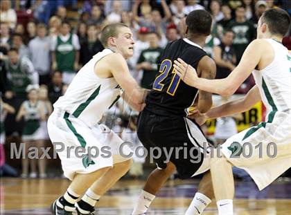 Thumbnail 2 in De La Salle vs. Newark Memorial (CIF NorCal D1 Final) photogallery.