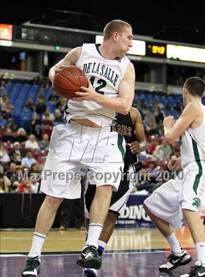 Thumbnail 1 in De La Salle vs. Newark Memorial (CIF NorCal D1 Final) photogallery.