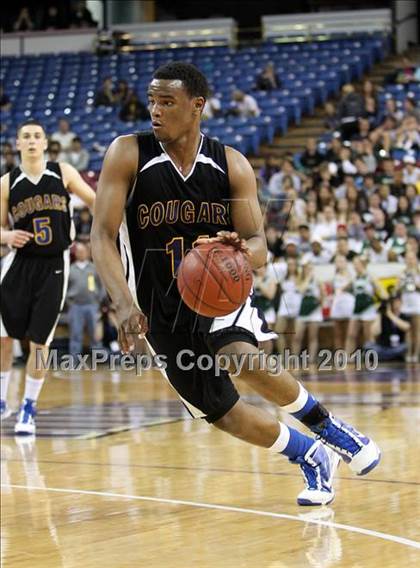 Thumbnail 2 in De La Salle vs. Newark Memorial (CIF NorCal D1 Final) photogallery.