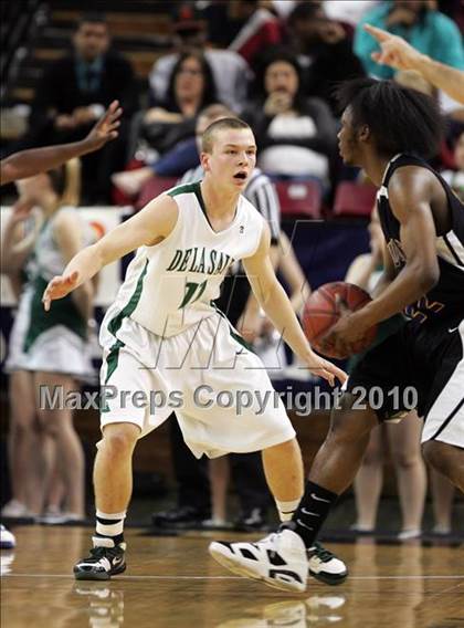 Thumbnail 1 in De La Salle vs. Newark Memorial (CIF NorCal D1 Final) photogallery.
