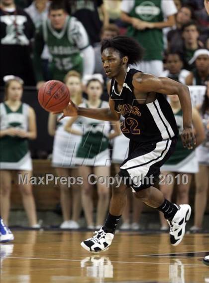Thumbnail 1 in De La Salle vs. Newark Memorial (CIF NorCal D1 Final) photogallery.