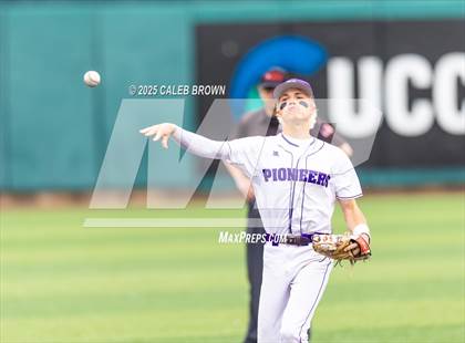 Thumbnail 3 in American Fork vs. Lehi (UHSAA 6A Championship Game 2) photogallery.