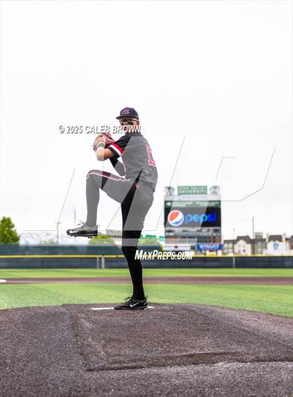 Thumbnail 1 in American Fork vs. Lehi (UHSAA 6A Championship Game 2) photogallery.