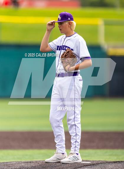Thumbnail 2 in American Fork vs. Lehi (UHSAA 6A Championship Game 2) photogallery.