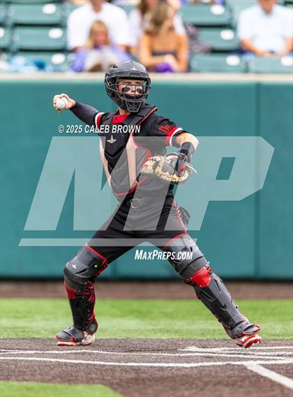 Thumbnail 3 in American Fork vs. Lehi (UHSAA 6A Championship Game 2) photogallery.
