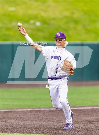 Thumbnail 1 in American Fork vs. Lehi (UHSAA 6A Championship Game 2) photogallery.