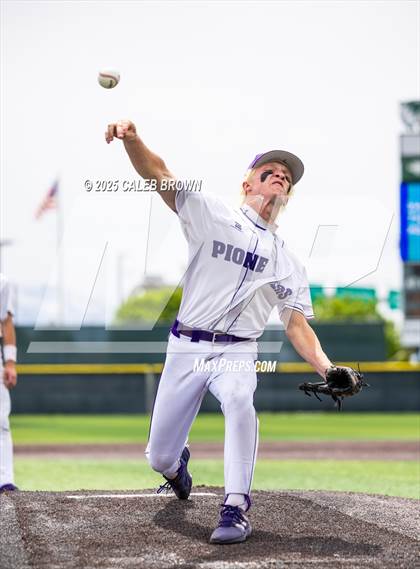 Thumbnail 1 in American Fork vs. Lehi (UHSAA 6A Championship Game 2) photogallery.