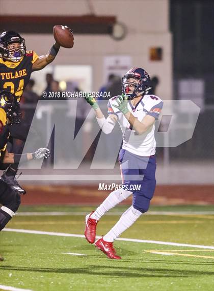Thumbnail 2 in San Joaquin Memorial @ Tulare Union (CIF 2-A NorCal Championship) photogallery.