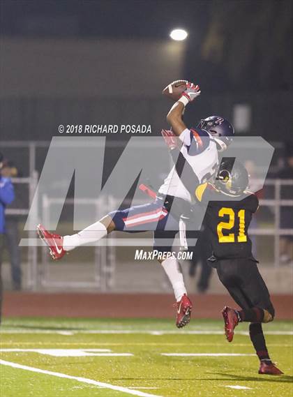 Thumbnail 1 in San Joaquin Memorial @ Tulare Union (CIF 2-A NorCal Championship) photogallery.