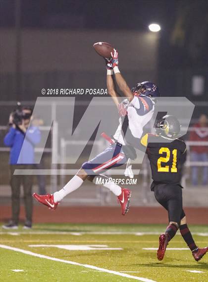 Thumbnail 3 in San Joaquin Memorial @ Tulare Union (CIF 2-A NorCal Championship) photogallery.