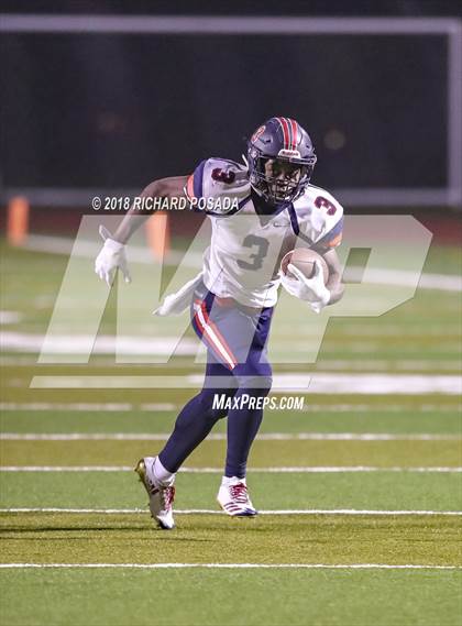 Thumbnail 3 in San Joaquin Memorial @ Tulare Union (CIF 2-A NorCal Championship) photogallery.