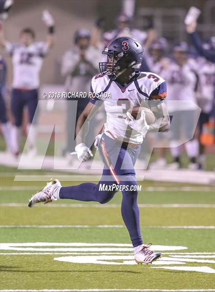 Thumbnail 1 in San Joaquin Memorial @ Tulare Union (CIF 2-A NorCal Championship) photogallery.