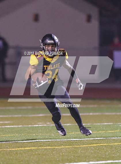 Thumbnail 3 in San Joaquin Memorial @ Tulare Union (CIF 2-A NorCal Championship) photogallery.