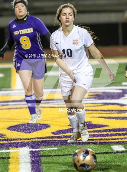 Thumbnail 3 in Houma Christian @ Thibodaux photogallery.
