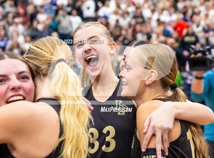 Thumbnail 3 in Lone Peak vs. Skyridge (UHSAA 6A Final) photogallery.