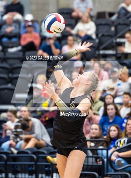 Thumbnail 3 in Lone Peak vs. Skyridge (UHSAA 6A Final) photogallery.