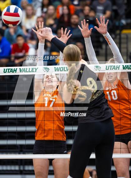 Thumbnail 2 in Lone Peak vs. Skyridge (UHSAA 6A Final) photogallery.