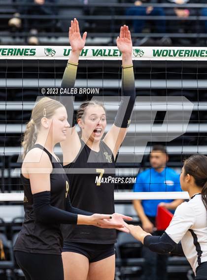 Thumbnail 2 in Lone Peak vs. Skyridge (UHSAA 6A Final) photogallery.