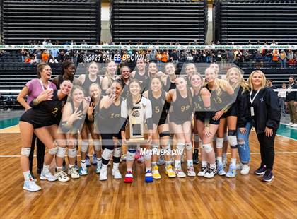 Thumbnail 3 in Lone Peak vs. Skyridge (UHSAA 6A Final) photogallery.